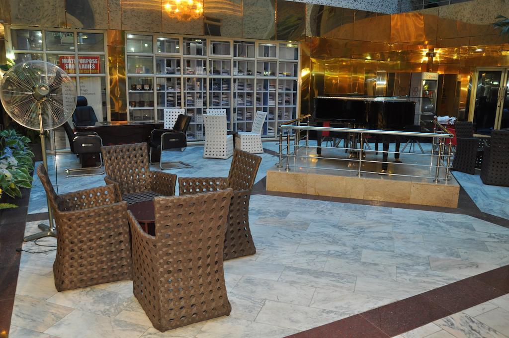 Top Rank Hotels Galaxy Abuja Exterior photo